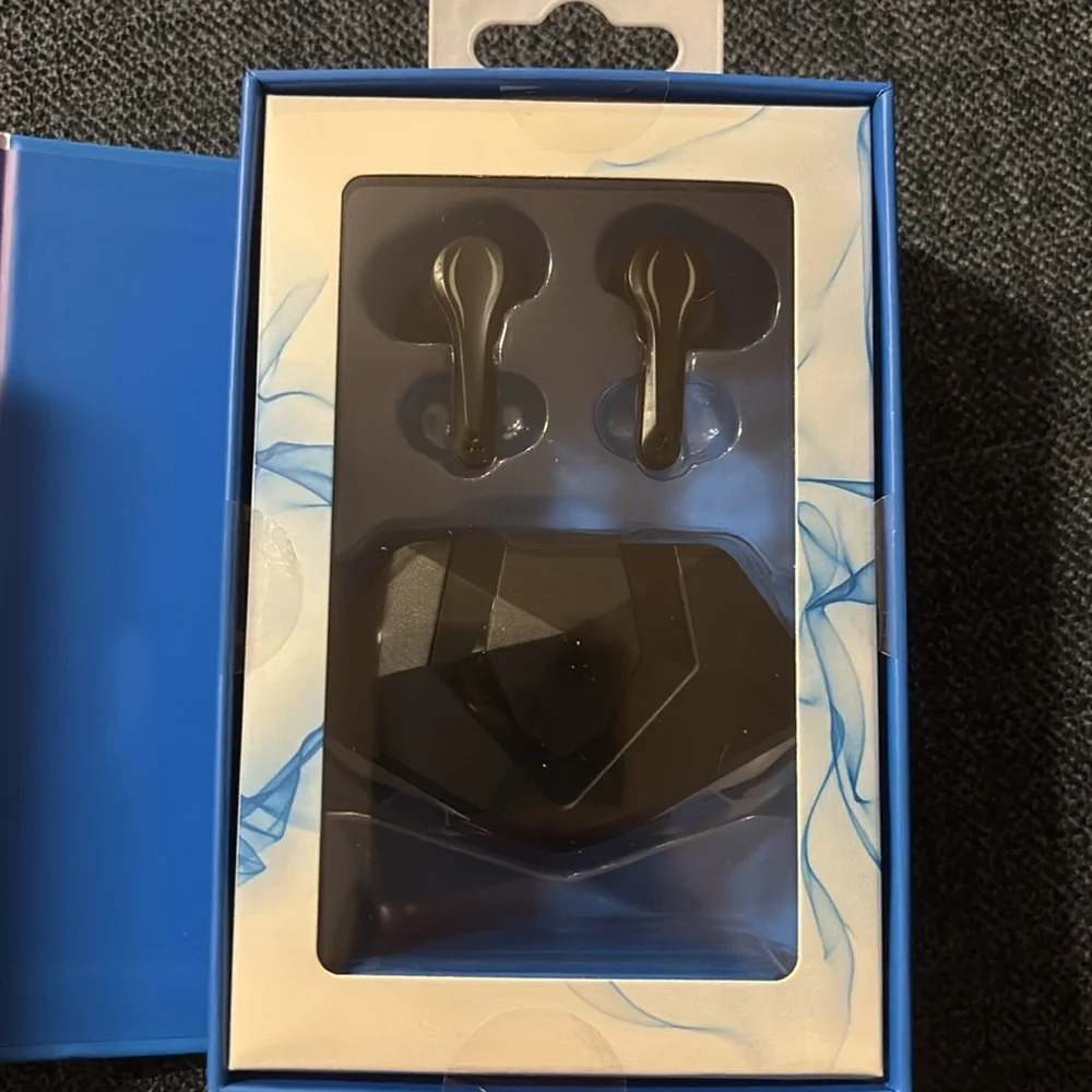 LVLUP PRO True Wireless Gaming Earbuds